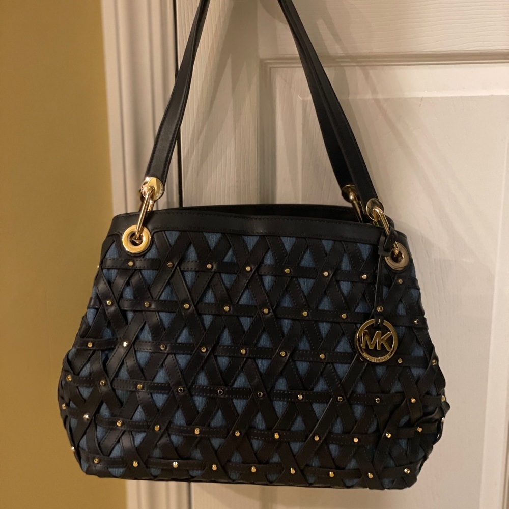 BNWT-Michael Kors Raven Shoulder Tote Lt. Denim/Blue
